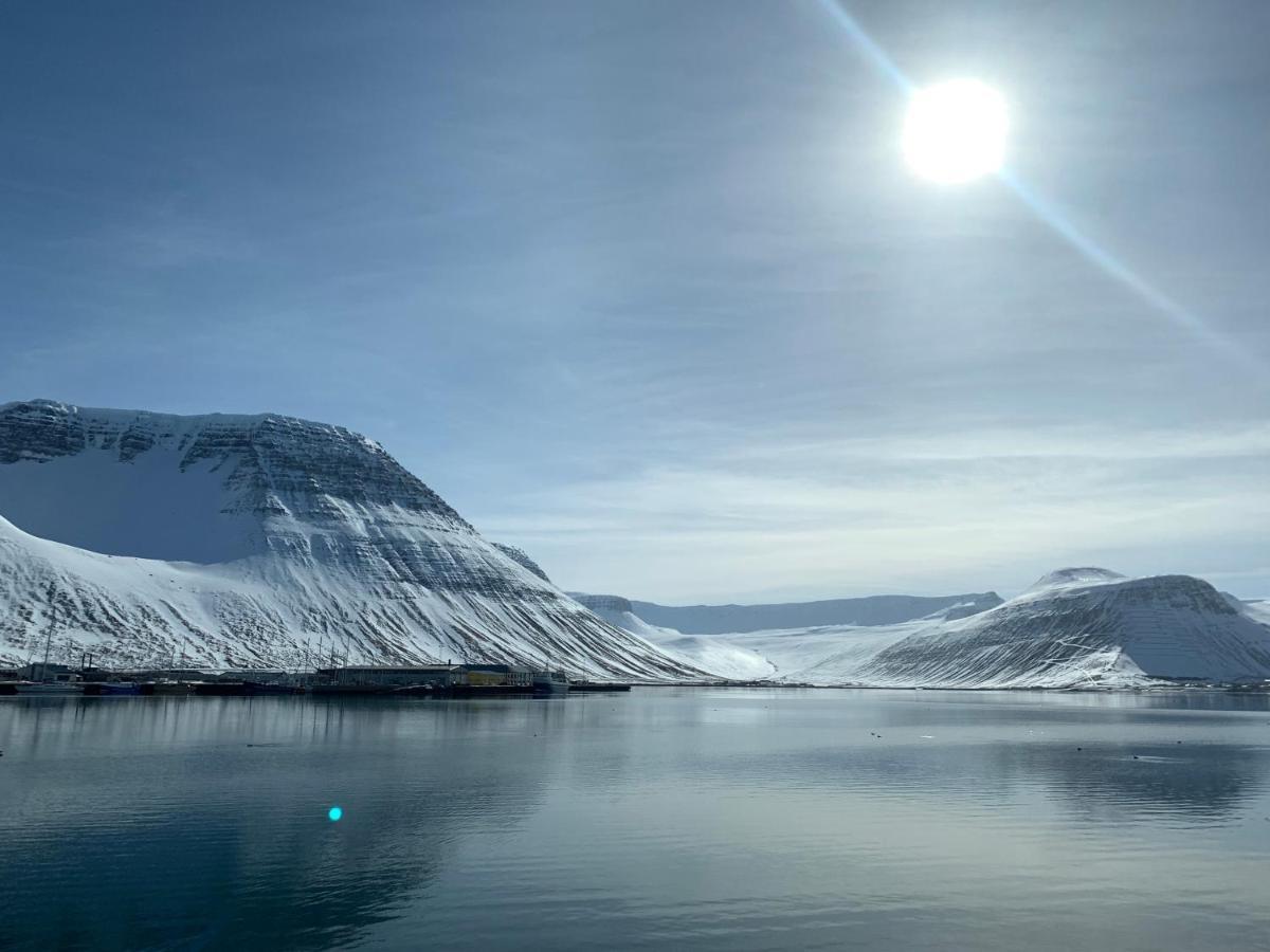 Managisting Guesthouse Isafjordur Exterior photo